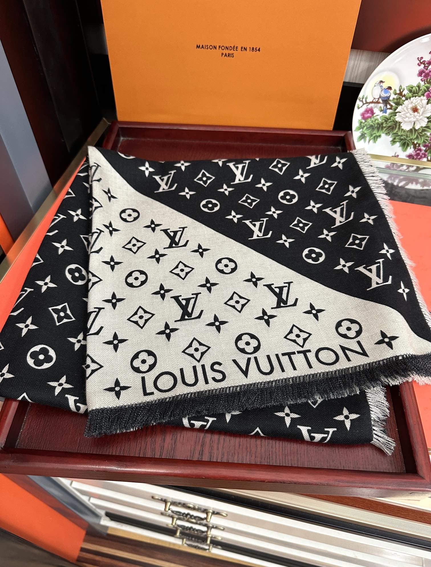 Louis Vuitton Scarf